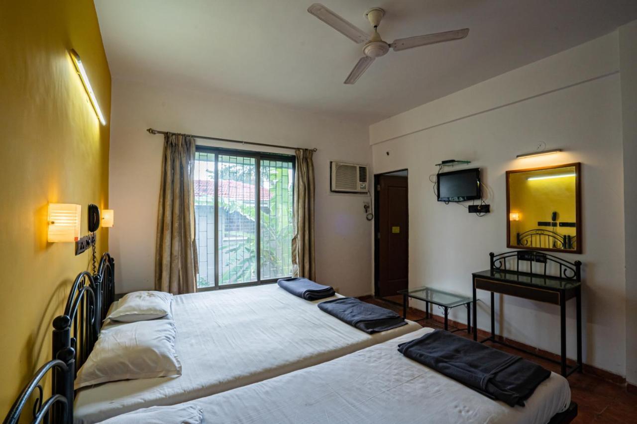 Royal Hills Hotel Пюн Екстериор снимка