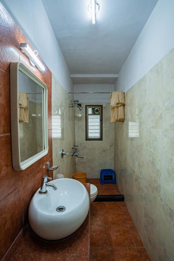 Royal Hills Hotel Пюн Екстериор снимка