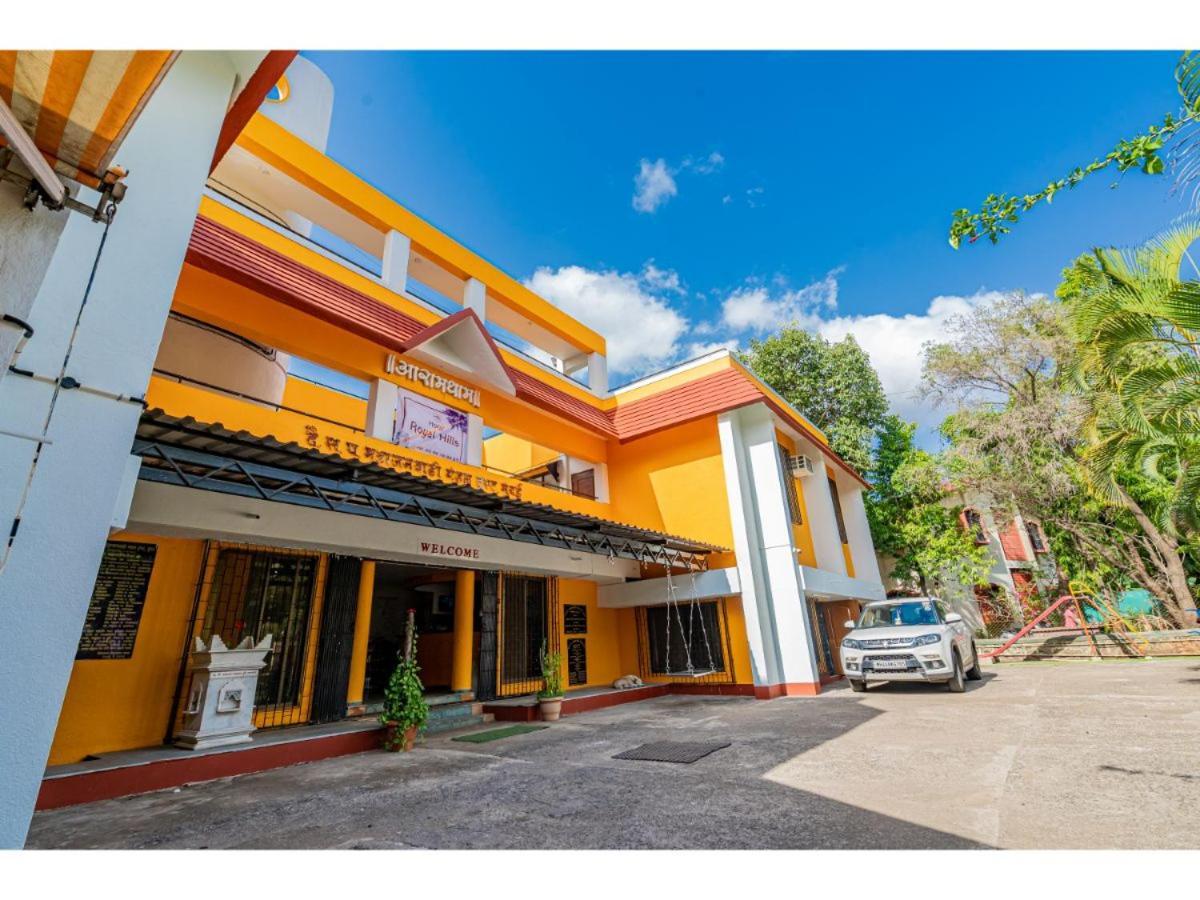 Royal Hills Hotel Пюн Екстериор снимка