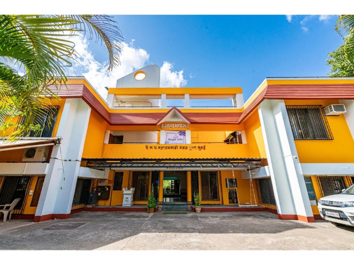 Royal Hills Hotel Пюн Екстериор снимка
