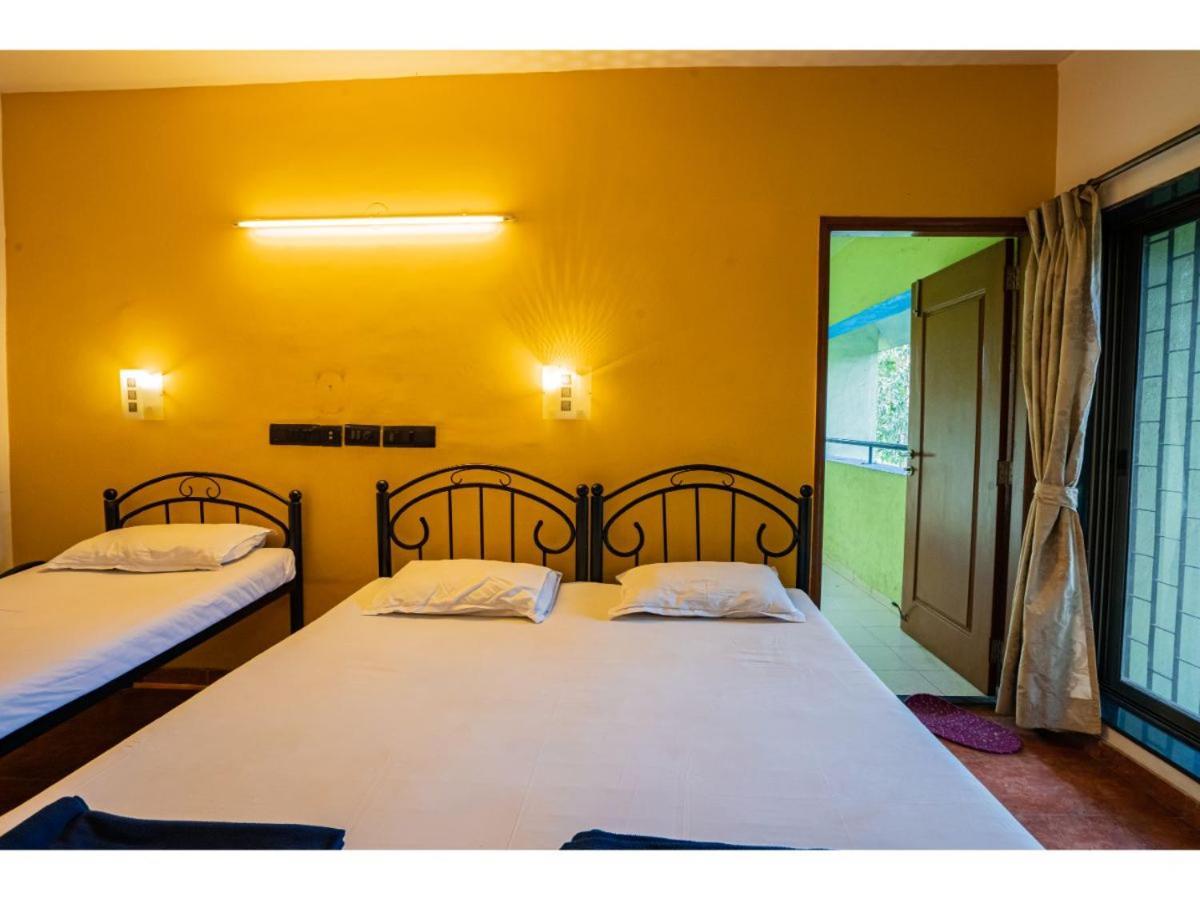 Royal Hills Hotel Пюн Екстериор снимка